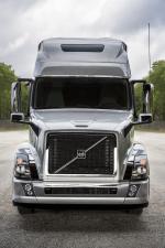 Volvo VNL 670 2002 года